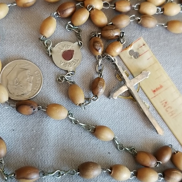 Vintage ITALY Olive wood Rosary - Picture 3 of 4